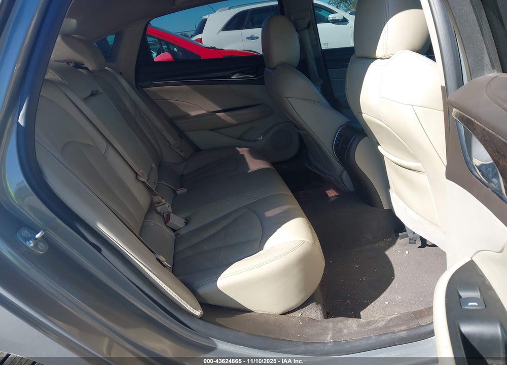 2017 BUICK LACROSSE VIN: 1G4ZR5SS5HU157225