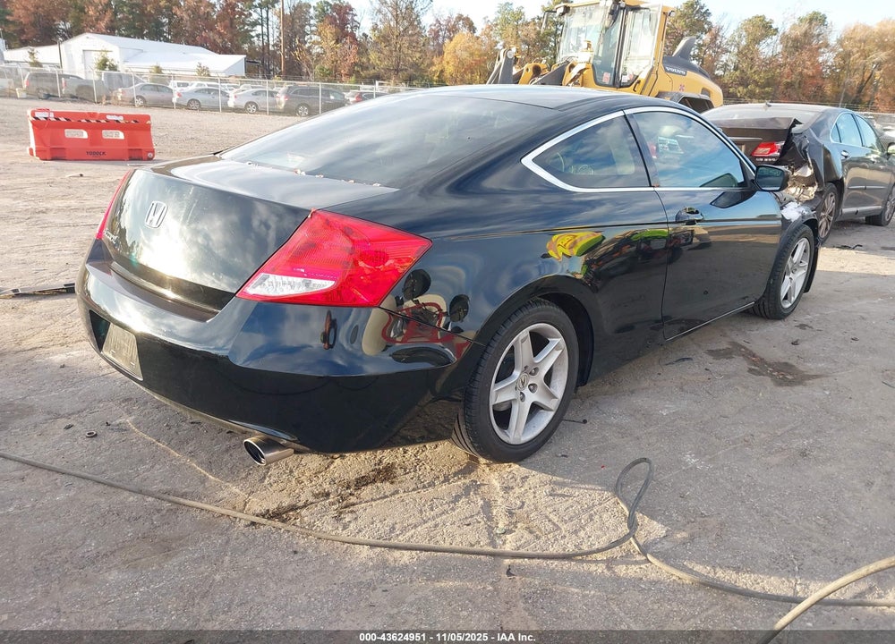 2011 HONDA ACCORD 2.4 LX-S VIN: 1HGCS1A35BA012620