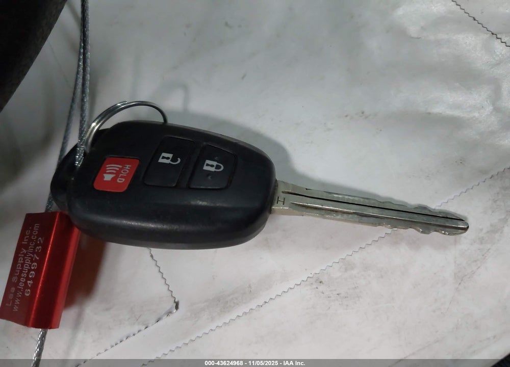2014 TOYOTA RAV4 XLE VIN: 2T3RFREV6EW175869
