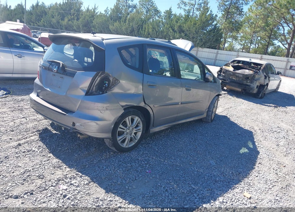 2010 HONDA FIT SPORT VIN: JHMGE8H44AC019607