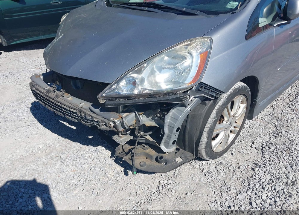 2010 HONDA FIT SPORT VIN: JHMGE8H44AC019607