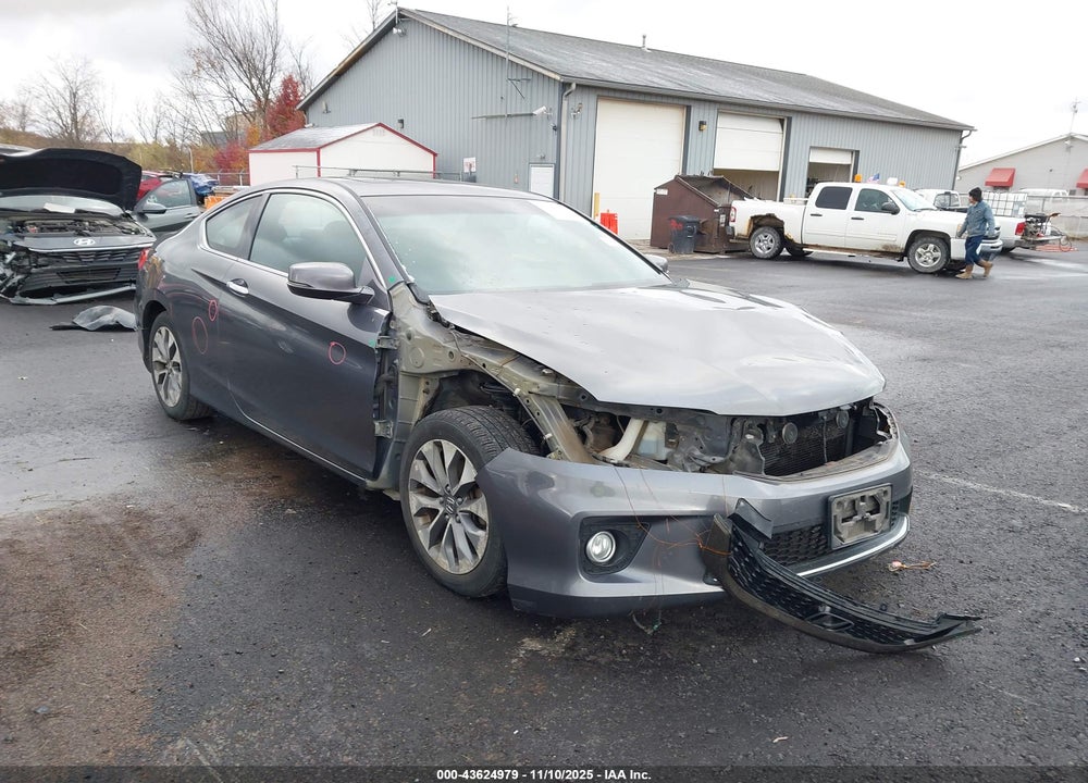 2013 HONDA ACCORD EX VIN: 1HGCT1B70DA002904