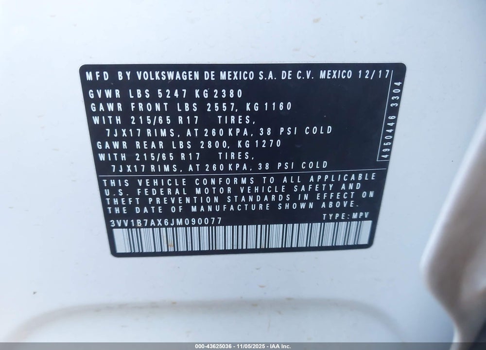 2018 VOLKSWAGEN TIGUAN VIN: 3VV1B7AX6JM090077