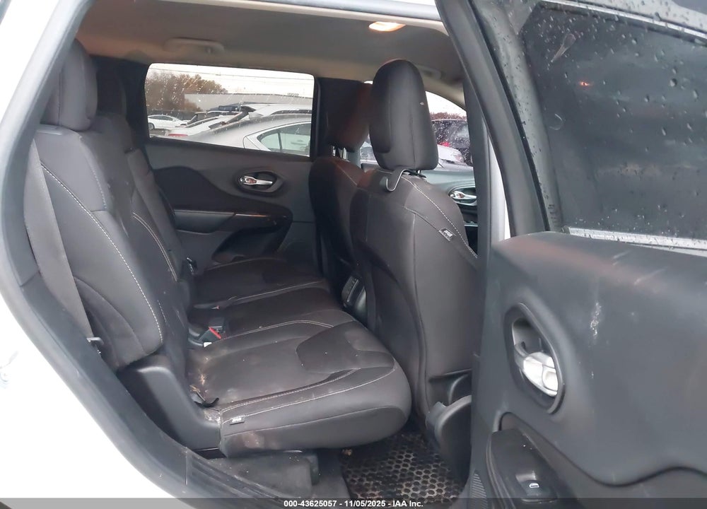 2015 JEEP CHEROKEE LATITUDE VIN: 1C4PJMCBXFW515609