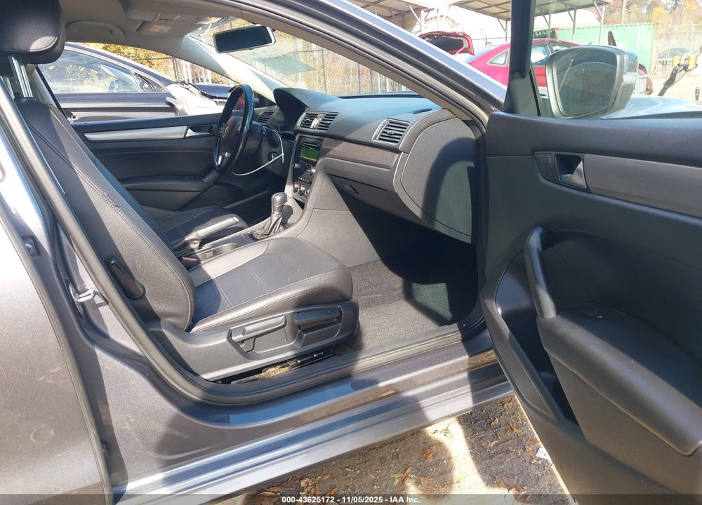 2015 VOLKSWAGEN PASSAT 1.8T WOLFSBURG EDITION VIN: 1VWAT7A37FC018495