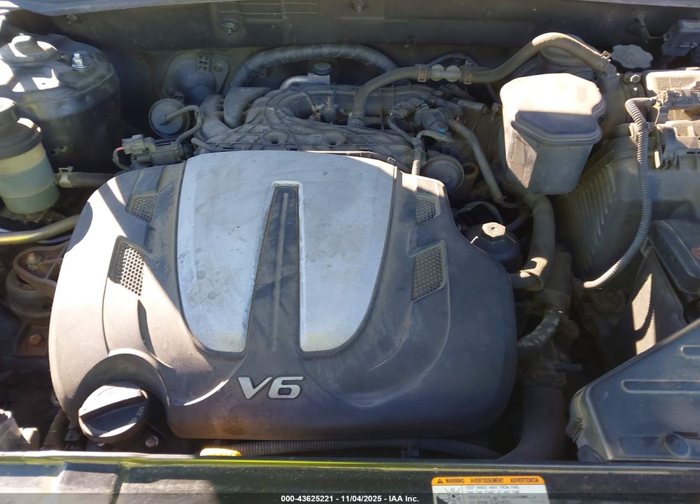 2011 HYUNDAI SANTA FE SE VIN: 5XYZHDAG8BG057160