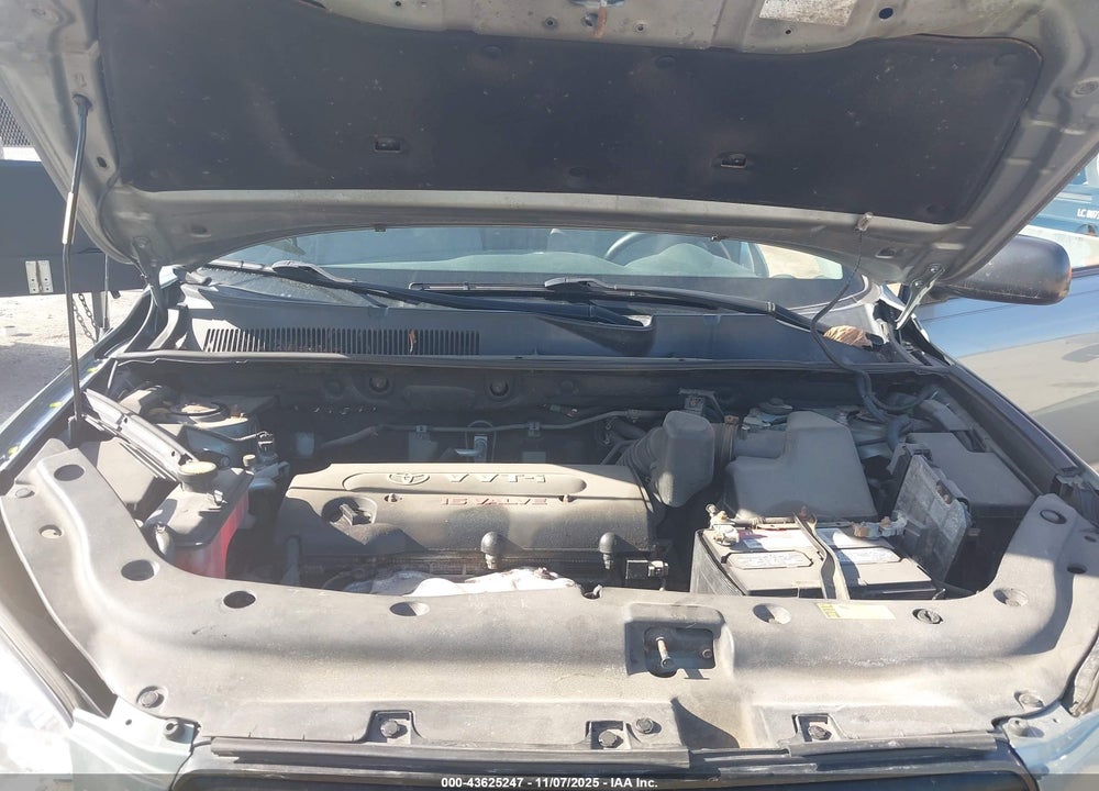 2008 TOYOTA RAV4 VIN: JTMBD35V085200040