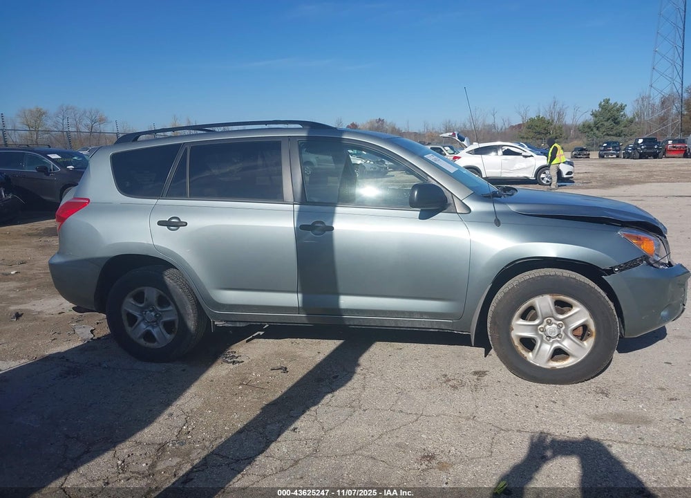 2008 TOYOTA RAV4 VIN: JTMBD35V085200040