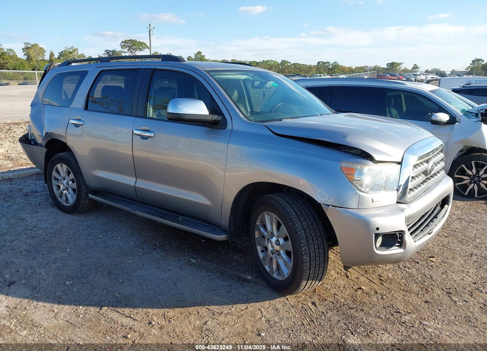 2011 TOYOTA SEQUOIA PLATINUM 5.7L V8 VIN: 5TDDW5G11BS045413