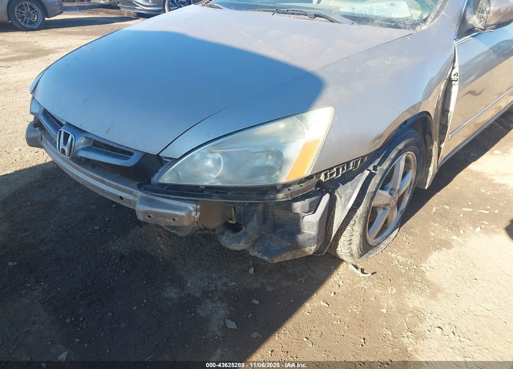 2005 HONDA ACCORD 2.4 EX VIN: 1HGCM56705A023848