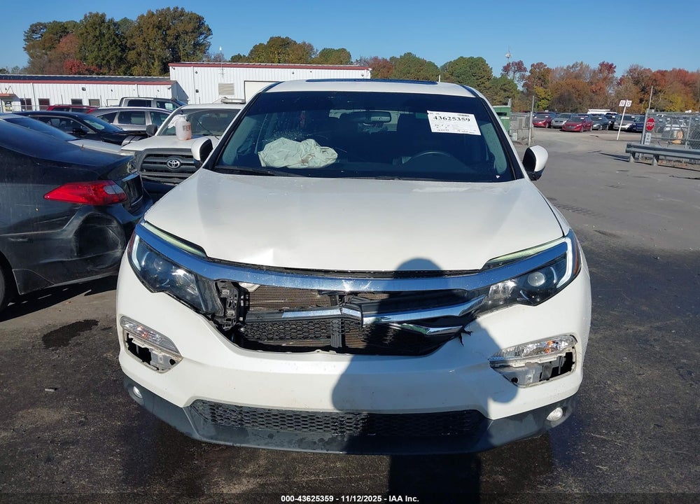 2018 HONDA PILOT EX-L VIN: 5FNYF5H52JB016461