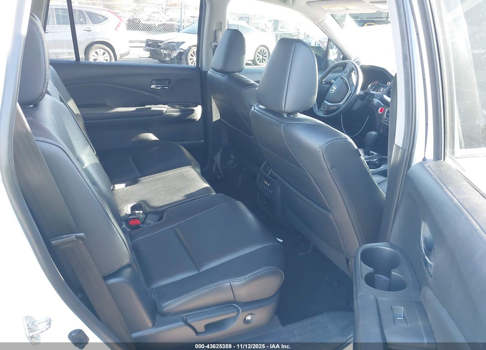 2018 HONDA PILOT EX-L VIN: 5FNYF5H52JB016461