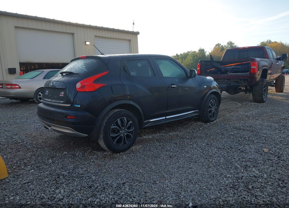 2014 NISSAN JUKE S VIN: JN8AF5MR2ET350880
