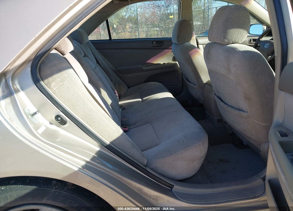 2003 TOYOTA CAMRY LE VIN: 4T1BE32K13U726064