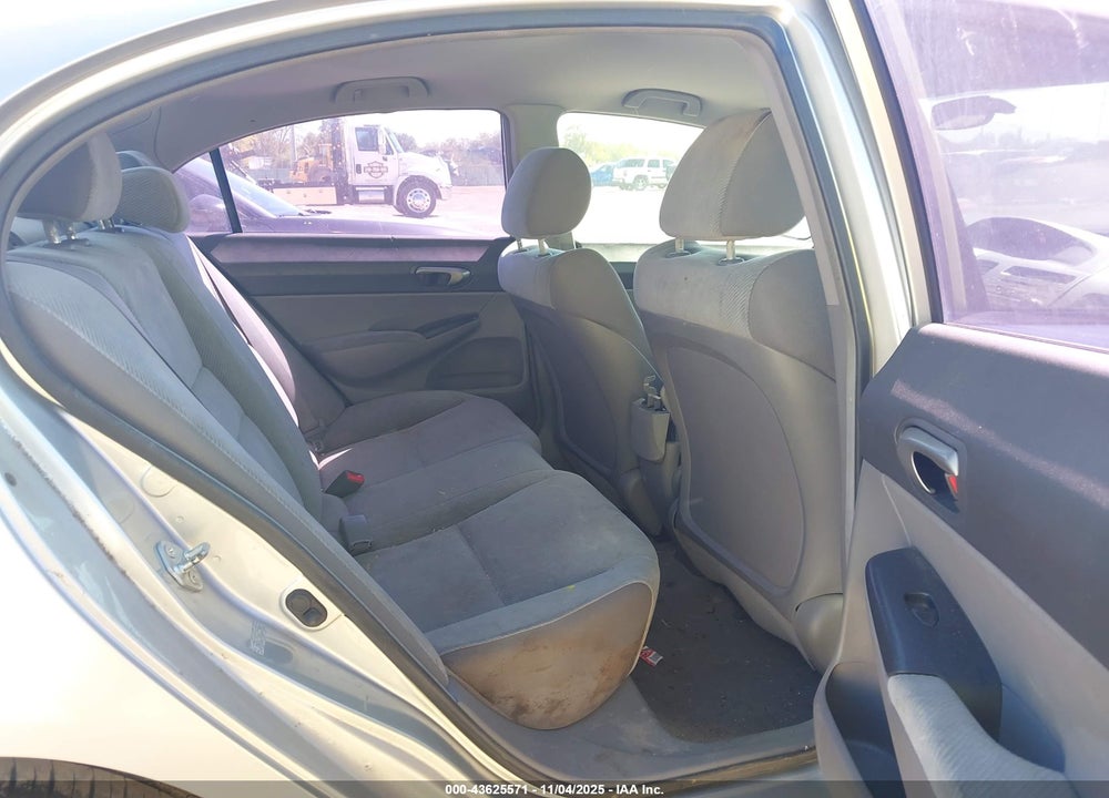 2010 HONDA CIVIC LX VIN: 2HGFA1F5XAH322840