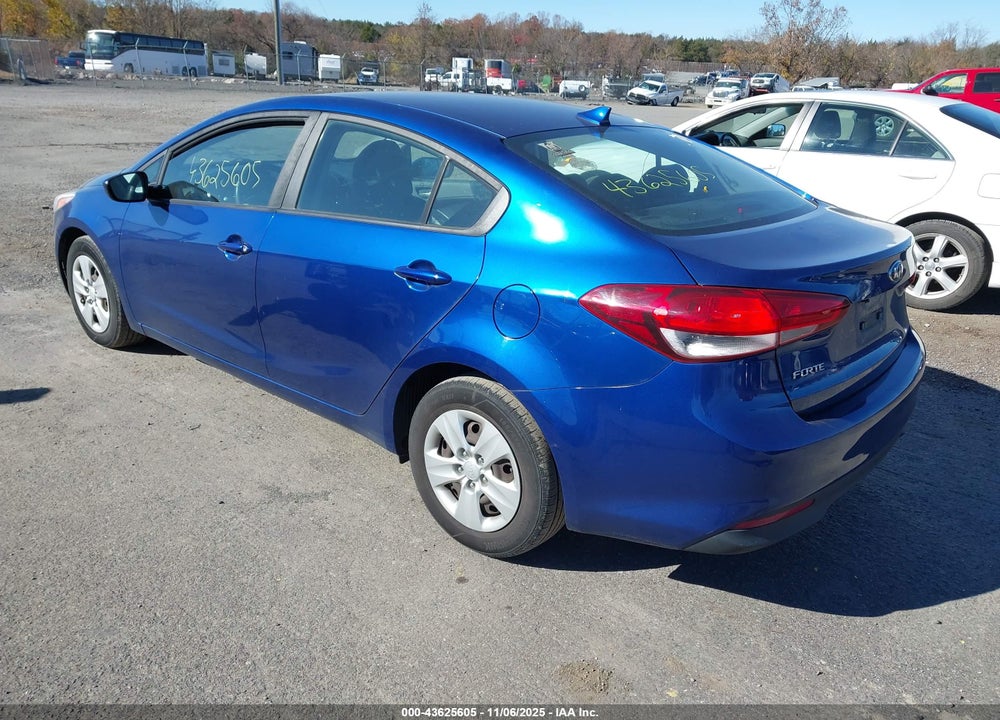 2018 KIA FORTE VIN: 3KPFK4A74JE258120