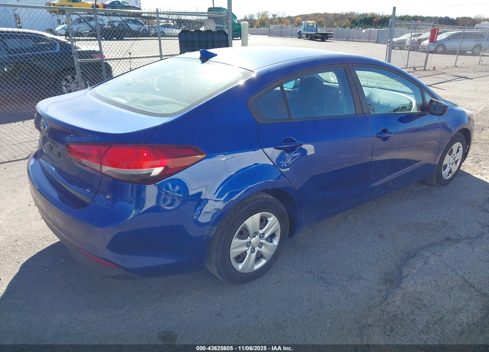 2018 KIA FORTE VIN: 3KPFK4A74JE258120