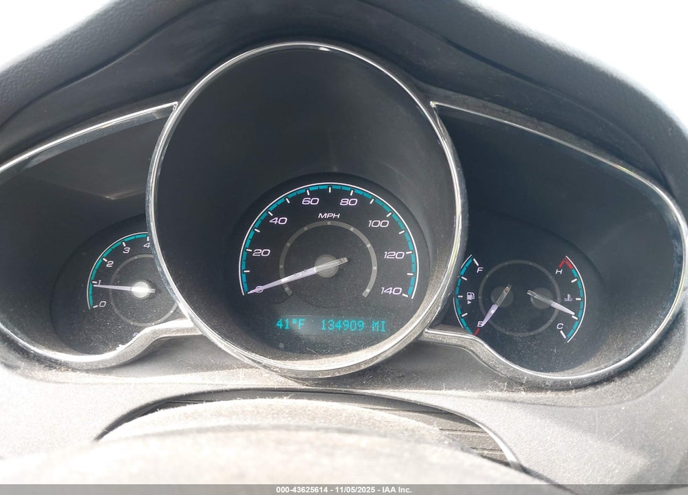 2011 CHEVROLET MALIBU VIN: 1G1ZC5E12BF335377