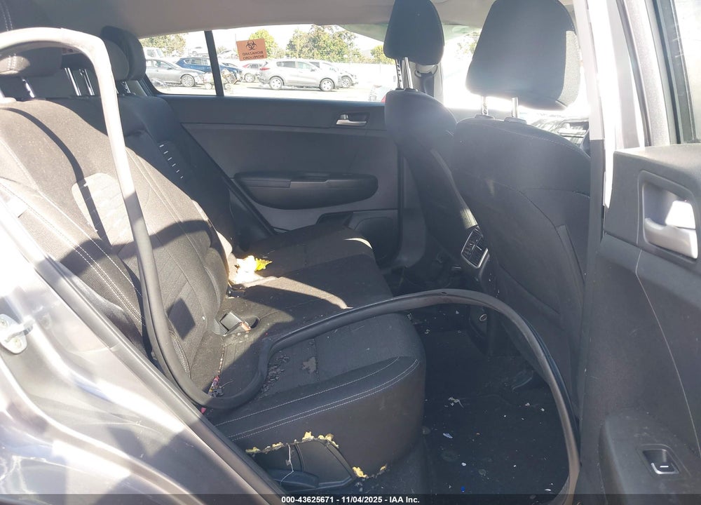 2018 KIA SPORTAGE LX VIN: KNDPM3AC9J7335781