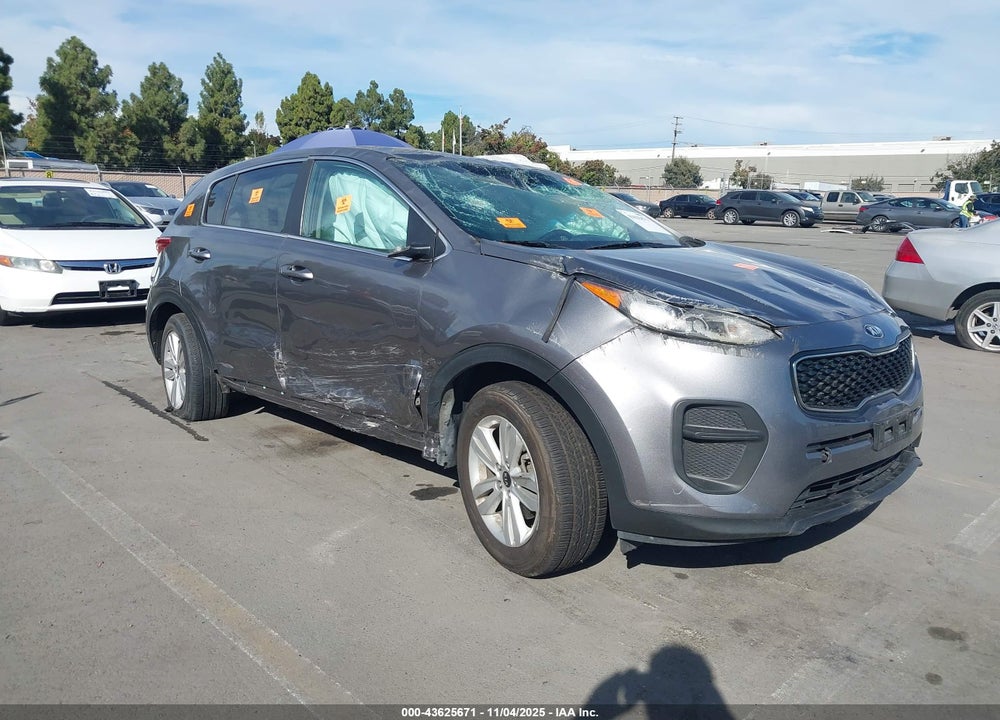 2018 KIA SPORTAGE LX VIN: KNDPM3AC9J7335781