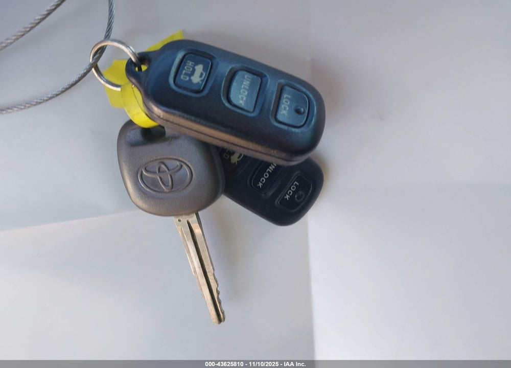 2005 TOYOTA CAMRY XLE V6 VIN: 4T1BF32K05U092794