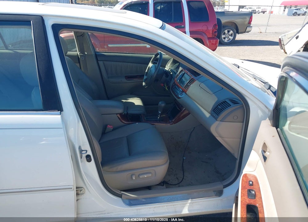 2005 TOYOTA CAMRY XLE V6 VIN: 4T1BF32K05U092794