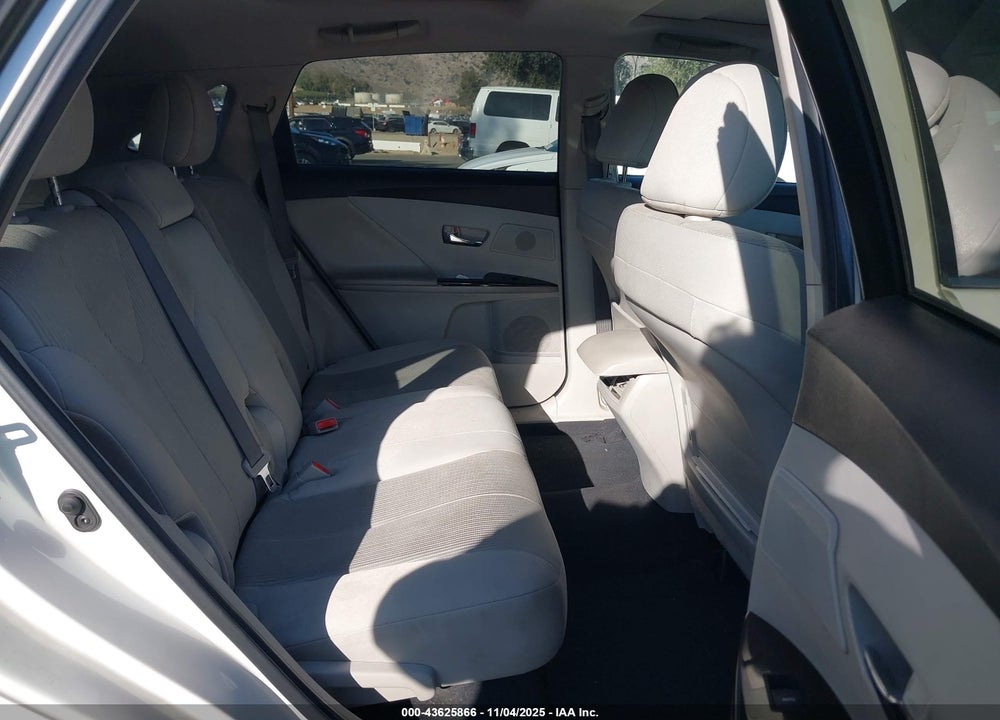 2010 TOYOTA VENZA VIN: 4T3ZK3BB8AU031950