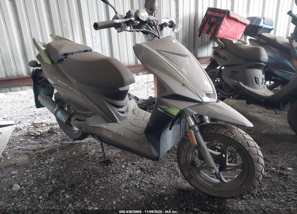 2022 KYMCO USA INC SUPER 8 50R/50X VIN: LC2U2A02XNC200566
