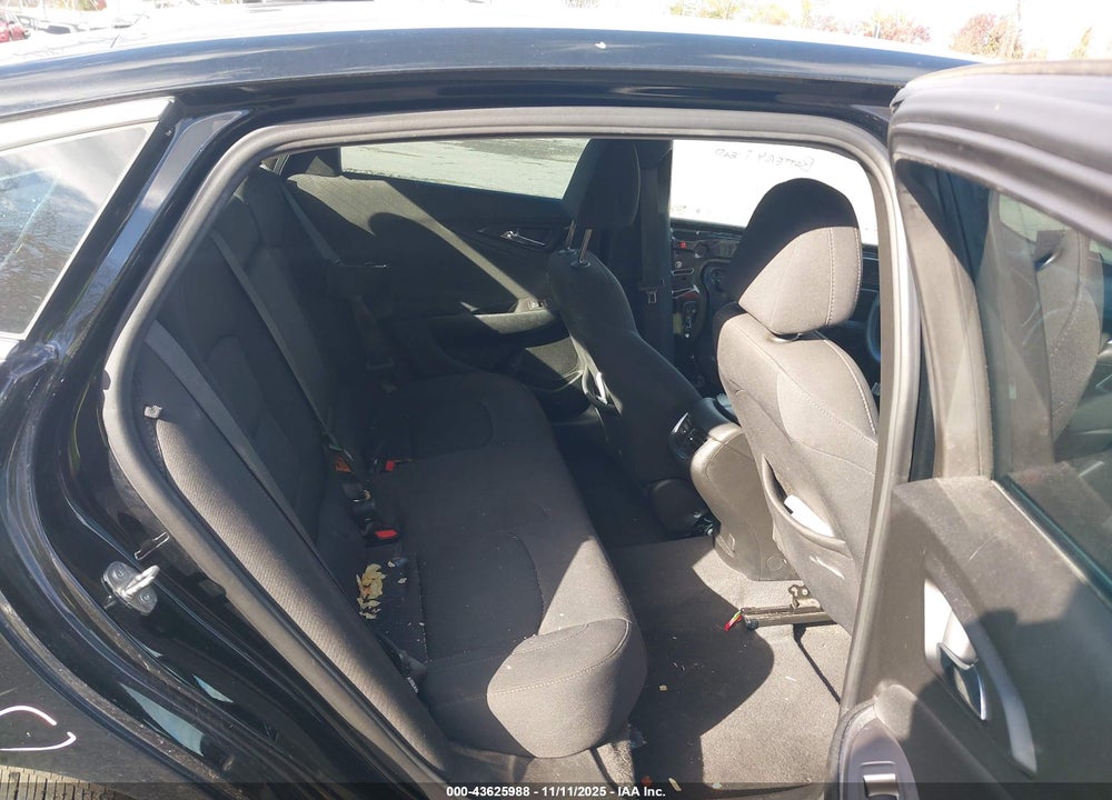2021 CHEVROLET MALIBU FWD LT VIN: 1G1ZD5ST6MF031085