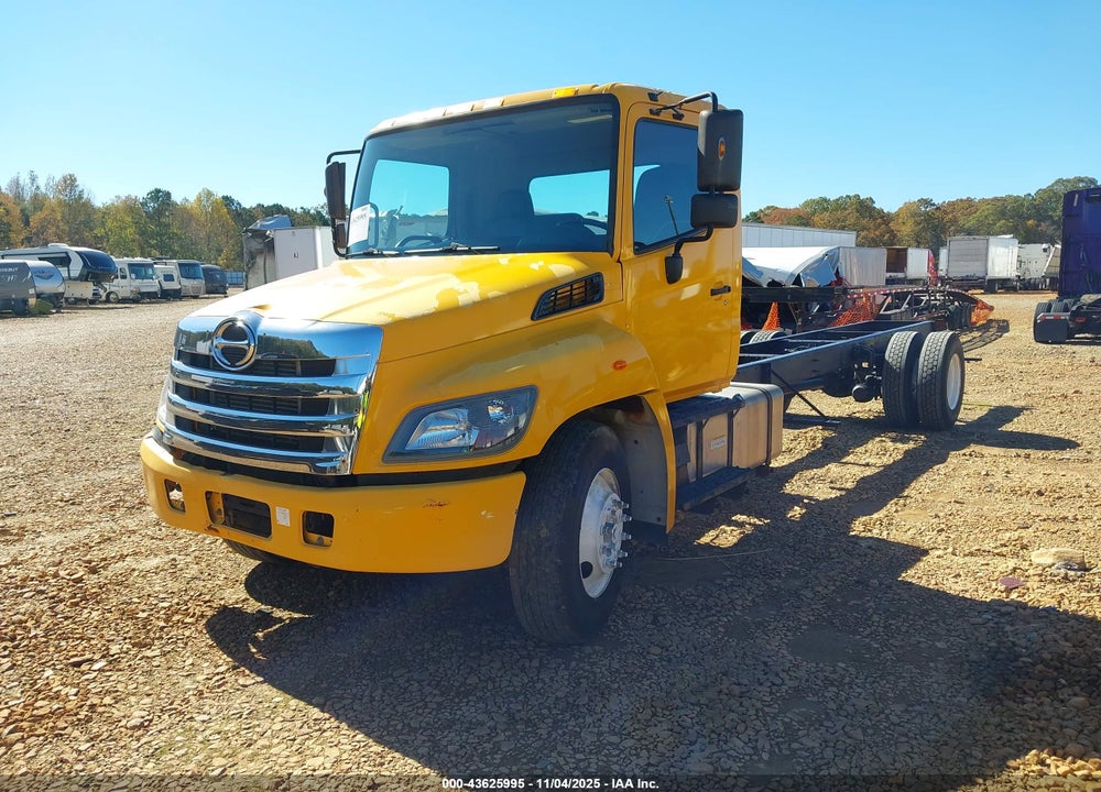 2015 HINO 338 VIN: 5PVNV8JT8F4S53535
