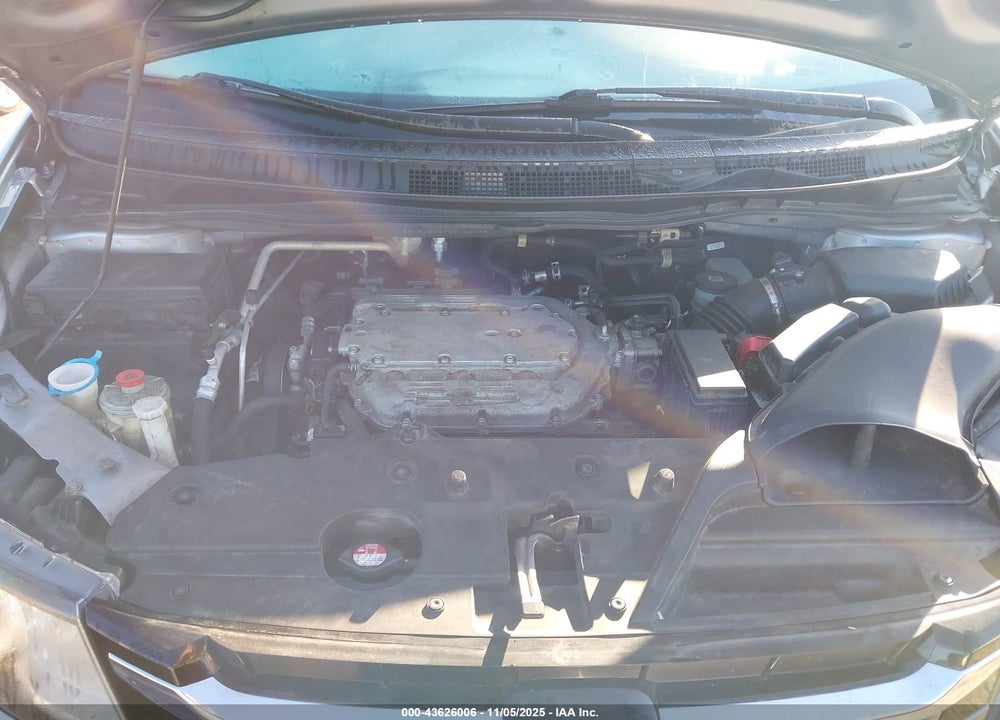 2016 HONDA ODYSSEY EX-L VIN: 5FNRL5H69GB023695