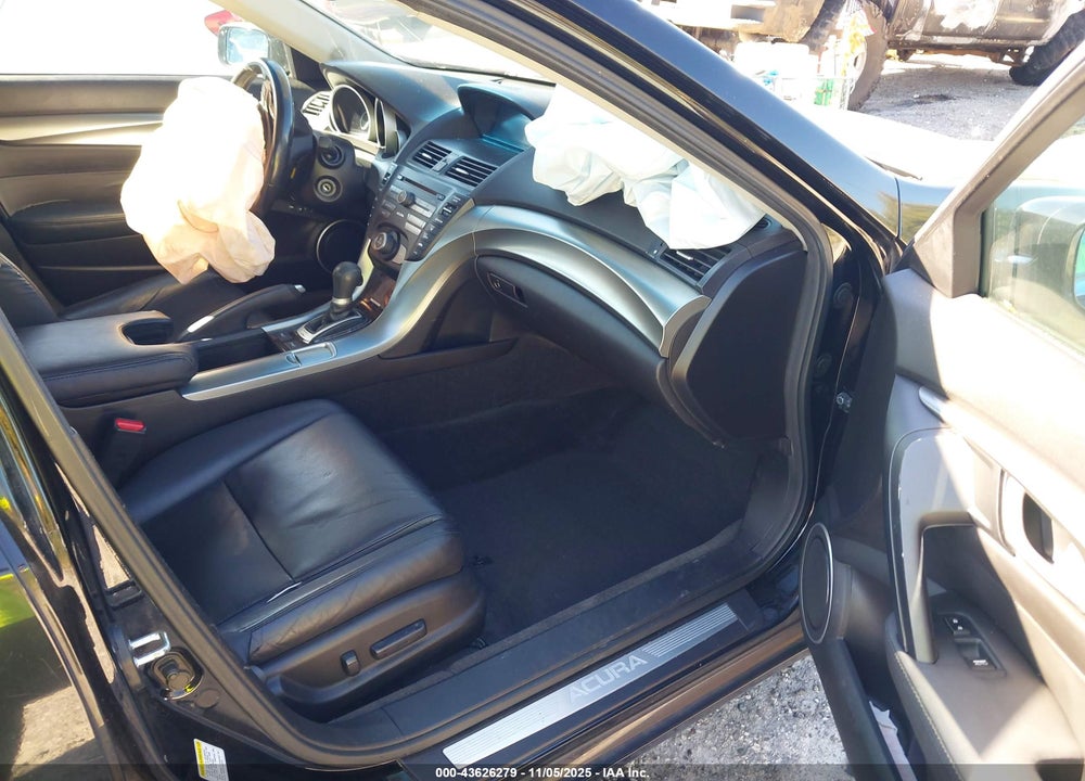 2010 ACURA TL 3.5 VIN: 19UUA8F27AA027585
