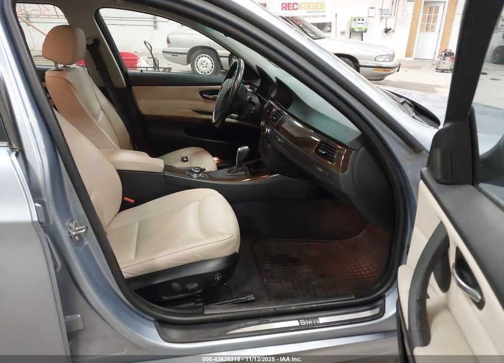 2009 BMW 3 SERIES VIN: WBAPK53529A645492