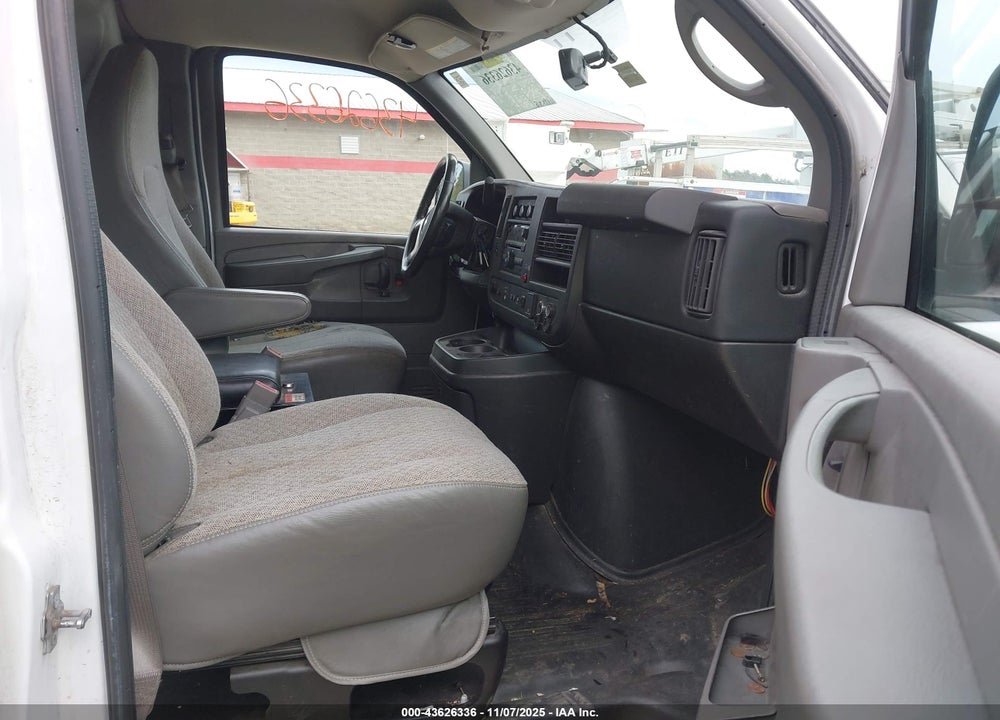 2015 CHEVROLET EXPRESS 2500 WORK VAN VIN: 1GCWGFCF5F1152688