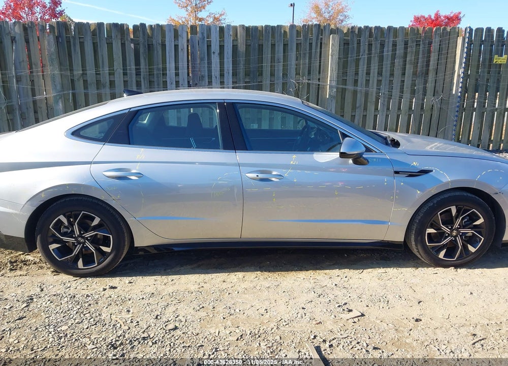 2024 HYUNDAI SONATA VIN: KMHL64JA4RA372664