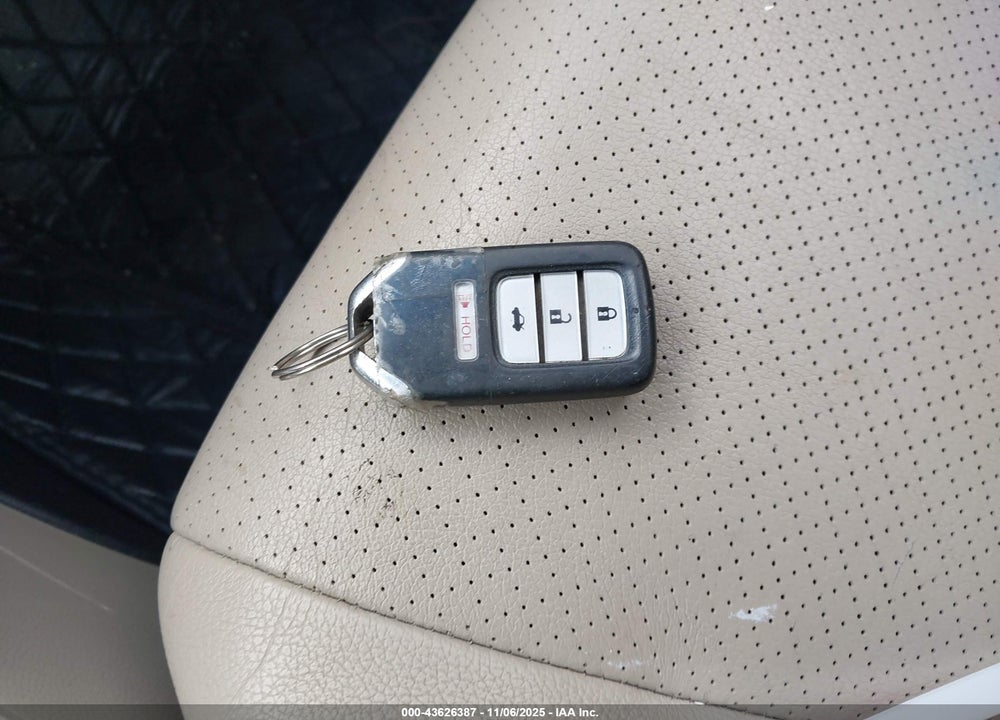 2013 HONDA ACCORD EX-L V-6 VIN: 1HGCR3F89DA001005