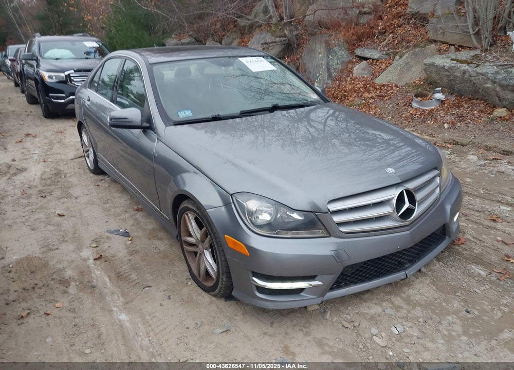 2012 MERCEDES-BENZ C 300 SPORT 4MATIC VIN: WDDGF8BBXCR236221