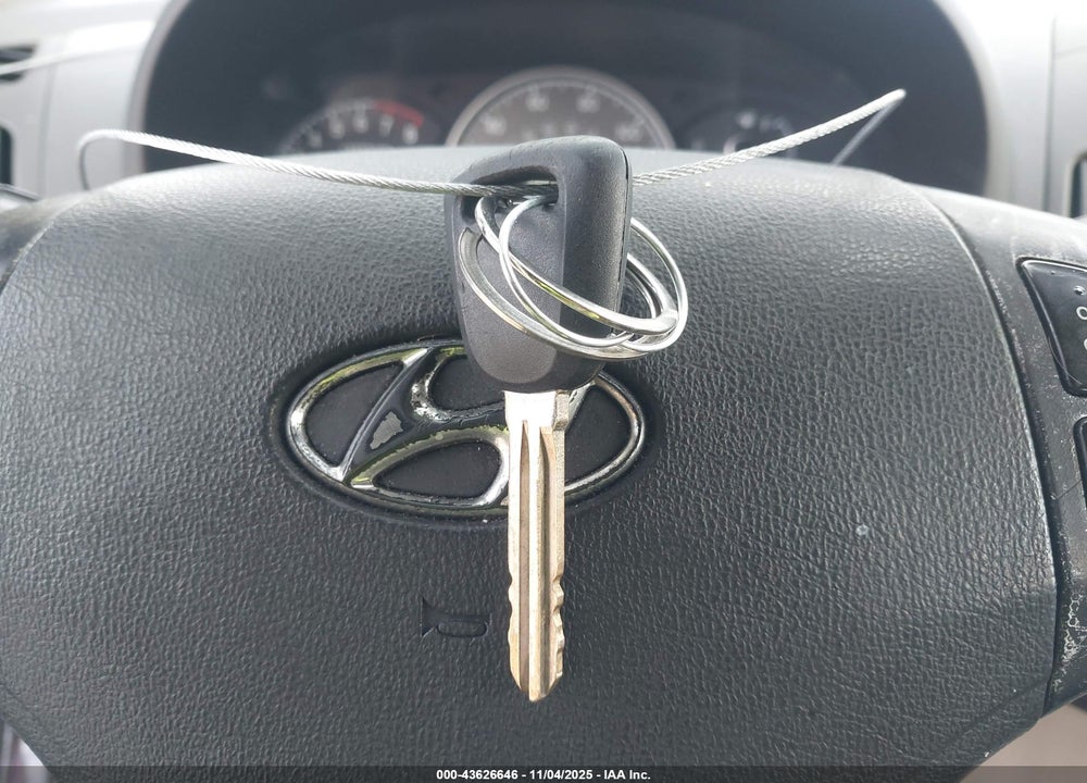 2008 HYUNDAI ELANTRA GLS/SE VIN: KMHDU46D58U420263