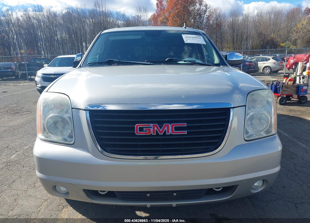 2011 GMC YUKON XL 1500 SLT VIN: 1GKS2KE39BR310975