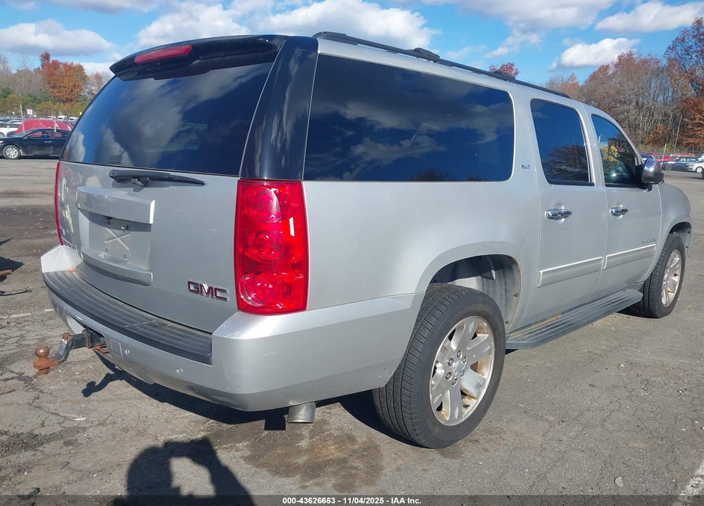 2011 GMC YUKON XL 1500 SLT VIN: 1GKS2KE39BR310975
