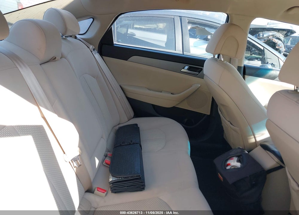 2016 HYUNDAI SONATA SE VIN: 5NPE24AF5GH338923