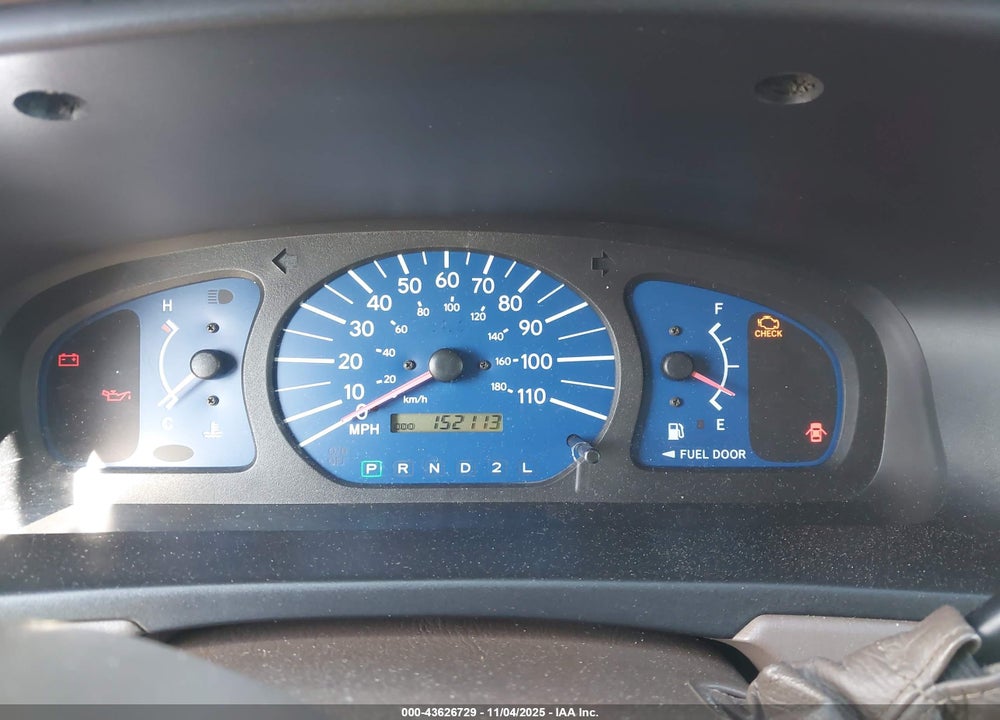 2003 TOYOTA SIENNA CE VIN: 4T3ZF19C13U526419