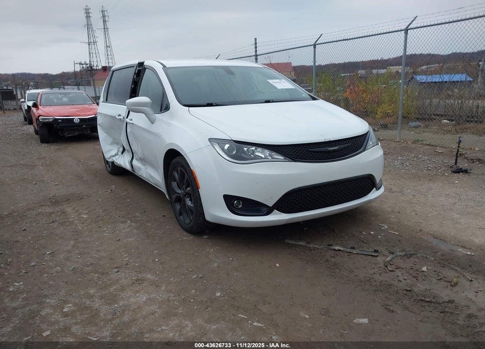 2019 CHRYSLER PACIFICA TOURING PLUS VIN: 2C4RC1FG7KR506135