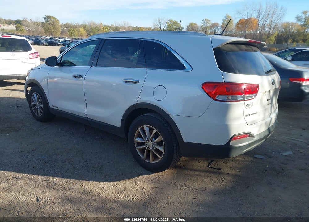 2017 KIA SORENTO VIN: 5XYPGDA51HG313379