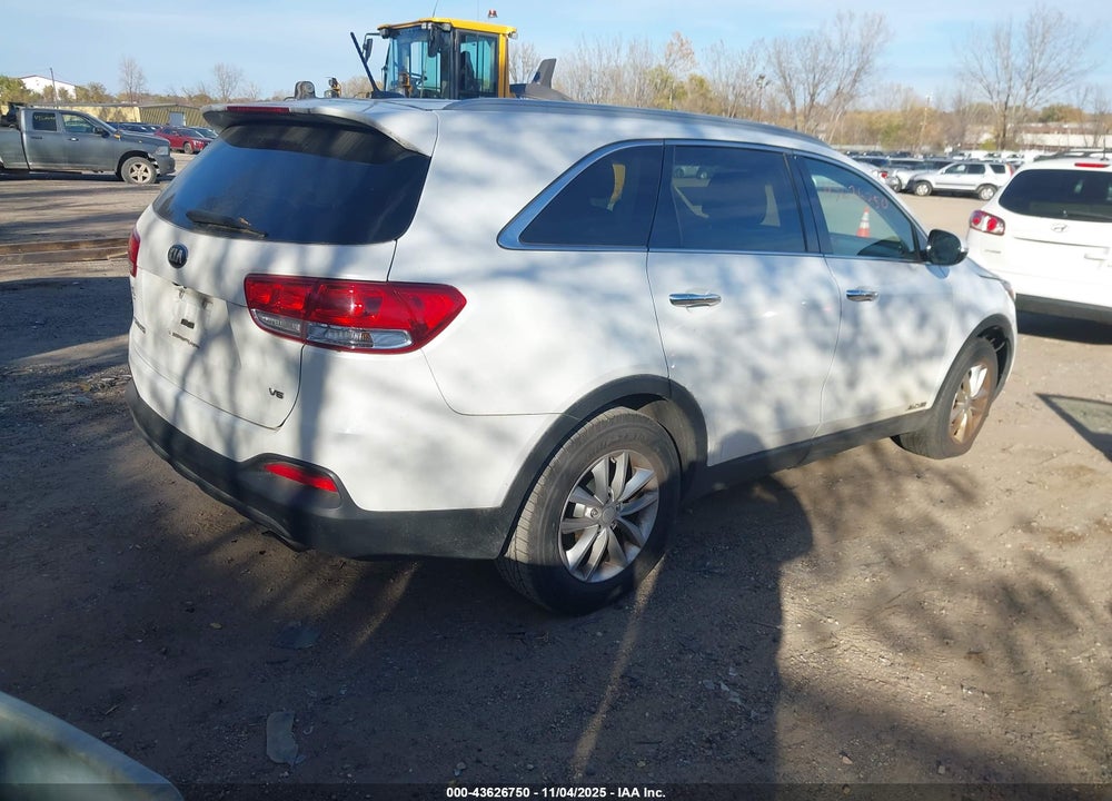 2017 KIA SORENTO VIN: 5XYPGDA51HG313379