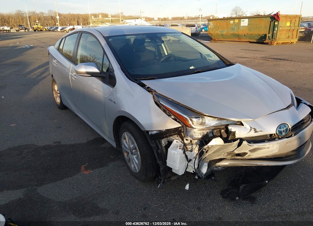2021 TOYOTA PRIUS LE VIN: JTDKAMFU6M3145300