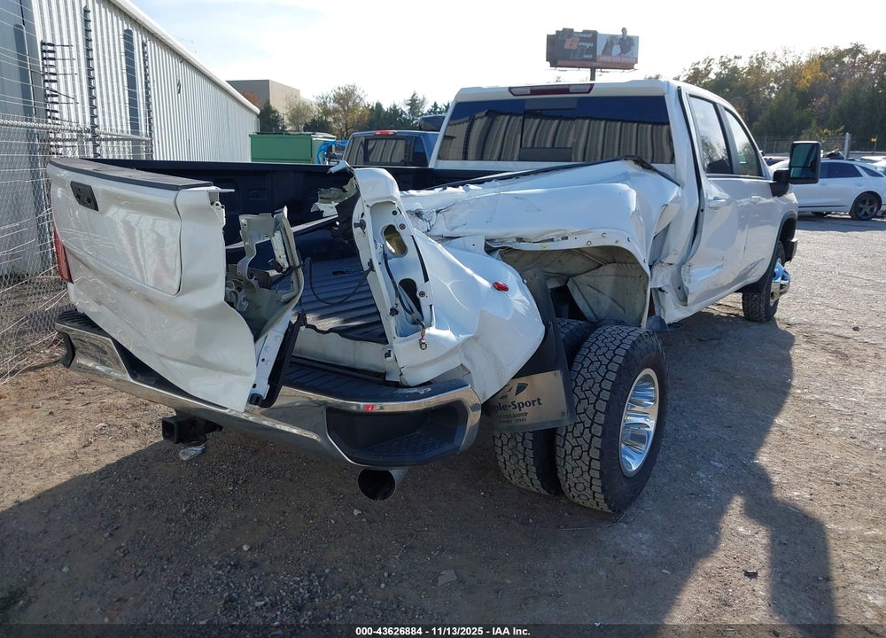 2022 CHEVROLET SILVERADO 3500HD 4WD  LONG BED LT VIN: 1GC4YTEY9NF341525
