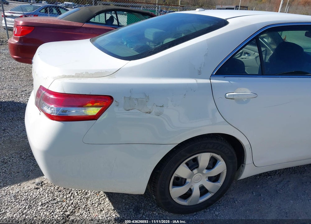 2011 TOYOTA CAMRY VIN: 4T1BF3EK8BU656019