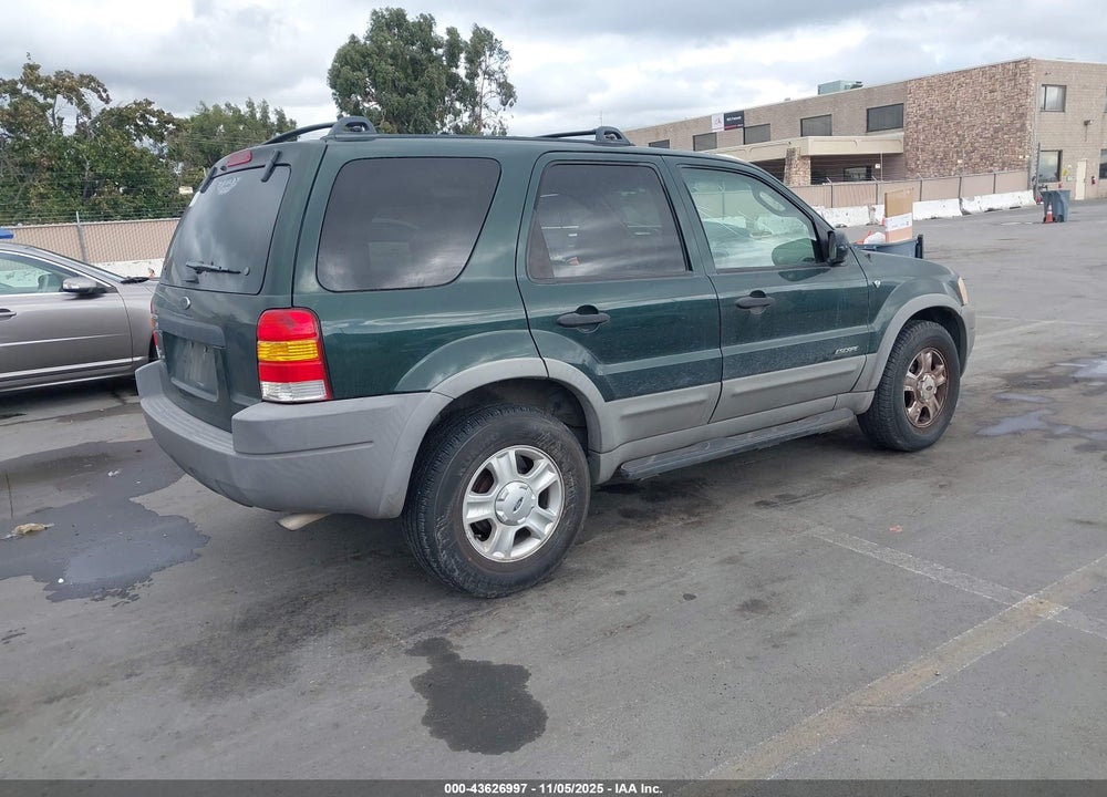 2002 FORD ESCAPE XLT VIN: 1FMCU03102KB53275