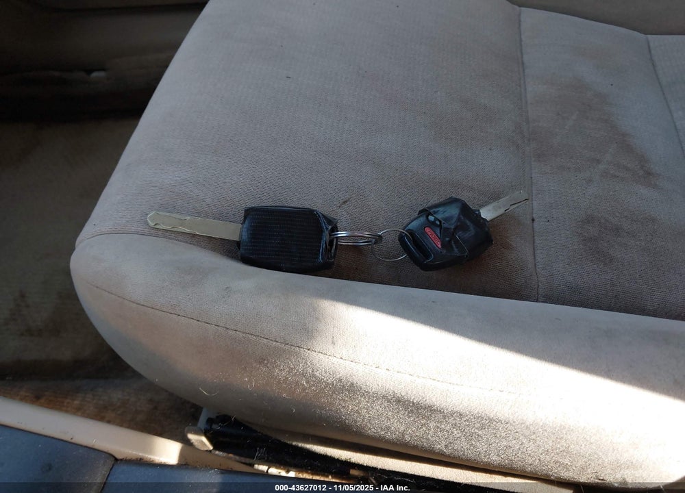 2004 HONDA ACCORD 2.4 LX VIN: 1HGCM563X4A152482